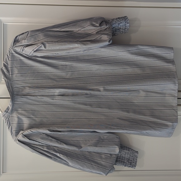 Women's Blouse New with Tags - Picture 5 of 6